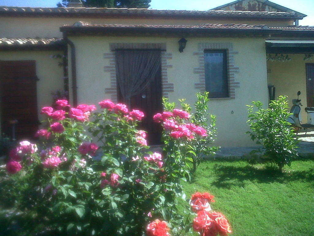 Agriturismo Podere Micitto Usi Exteriör bild